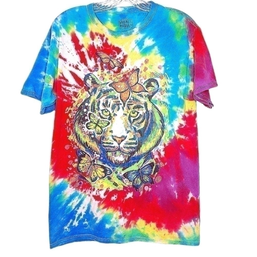 Tie dye social media women's m Vibrant colorful short sleeve tee shirt tiger